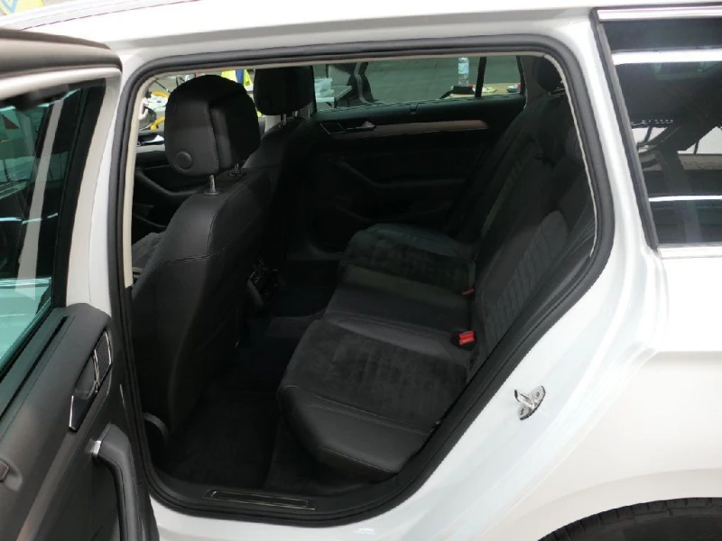 VW Passat, снимка 11 - Автомобили и джипове - 53074445