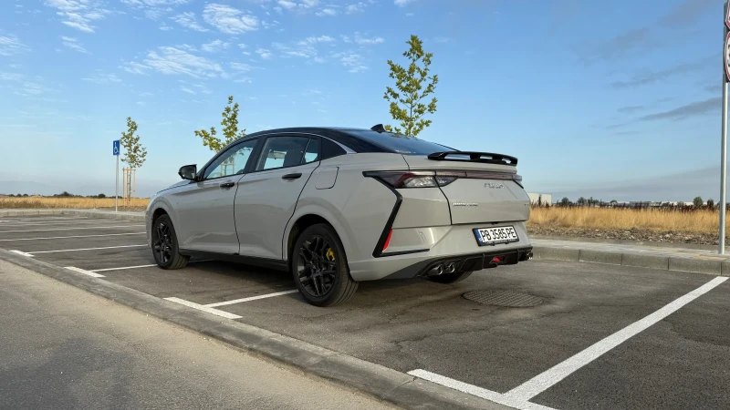 DONGFENG Shine E3, снимка 10 - Автомобили и джипове - 53122138