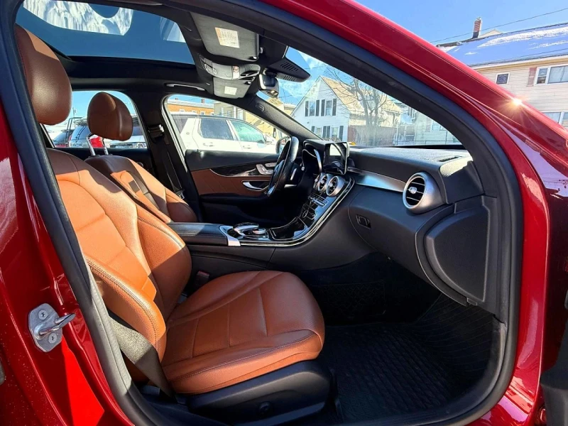 Mercedes-Benz C 300, снимка 8 - Автомобили и джипове - 53559660