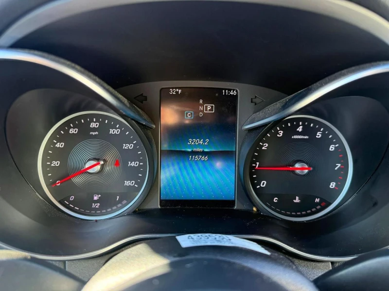 Mercedes-Benz C 300, снимка 9 - Автомобили и джипове - 53559660