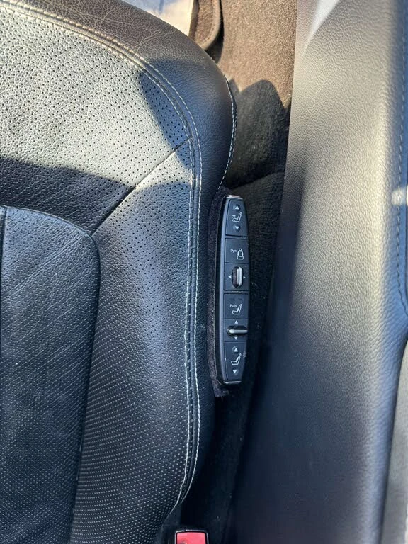 Mercedes-Benz CLS 550 AMG PACK* HARMAN* МАСАЖ* ОБДУХ* KEYLESS, снимка 13 - Автомобили и джипове - 53124594