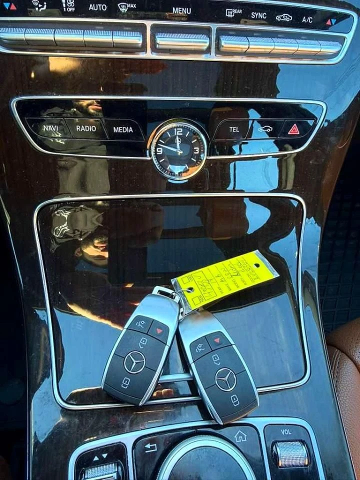 Mercedes-Benz C 300, снимка 5 - Автомобили и джипове - 53559660