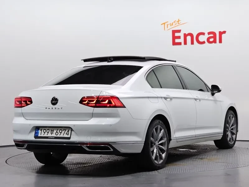 VW Passat 2.0 Tdi Prestige - САМО 30% АВАНС, снимка 2 - Автомобили и джипове - 55483465