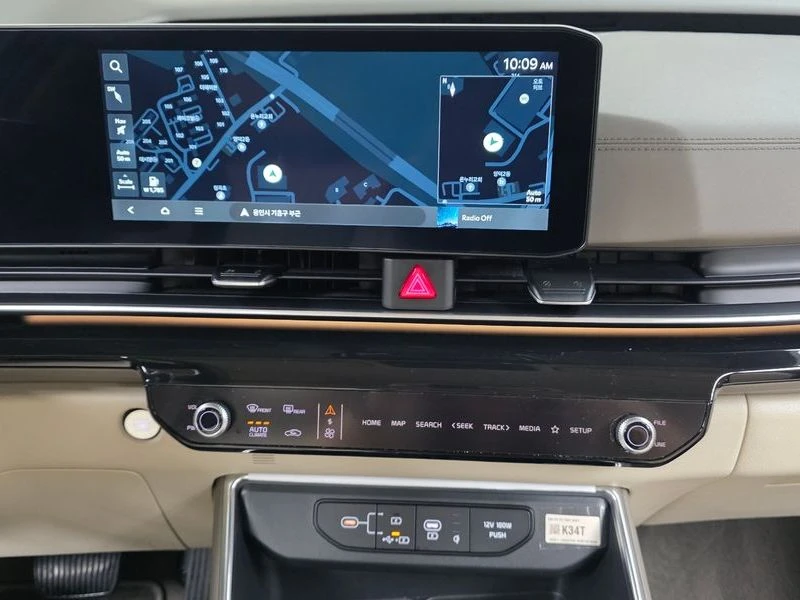Kia Carnival 7-Seater Signature| 202к.с., снимка 13 - Автомобили и джипове - 56125817