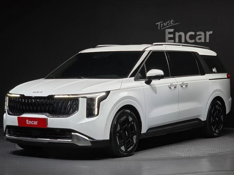 Kia Carnival 7-Seater Signature| 202к.с.