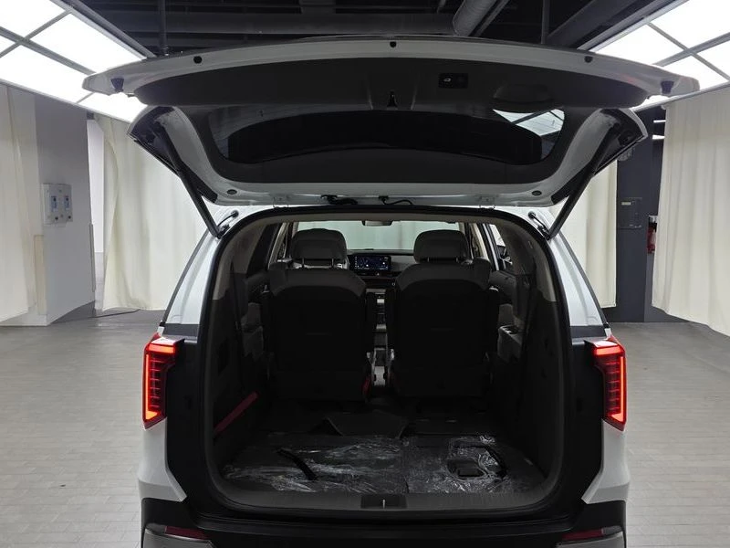 Kia Carnival 7-Seater Signature| 202к.с., снимка 17 - Автомобили и джипове - 56125817