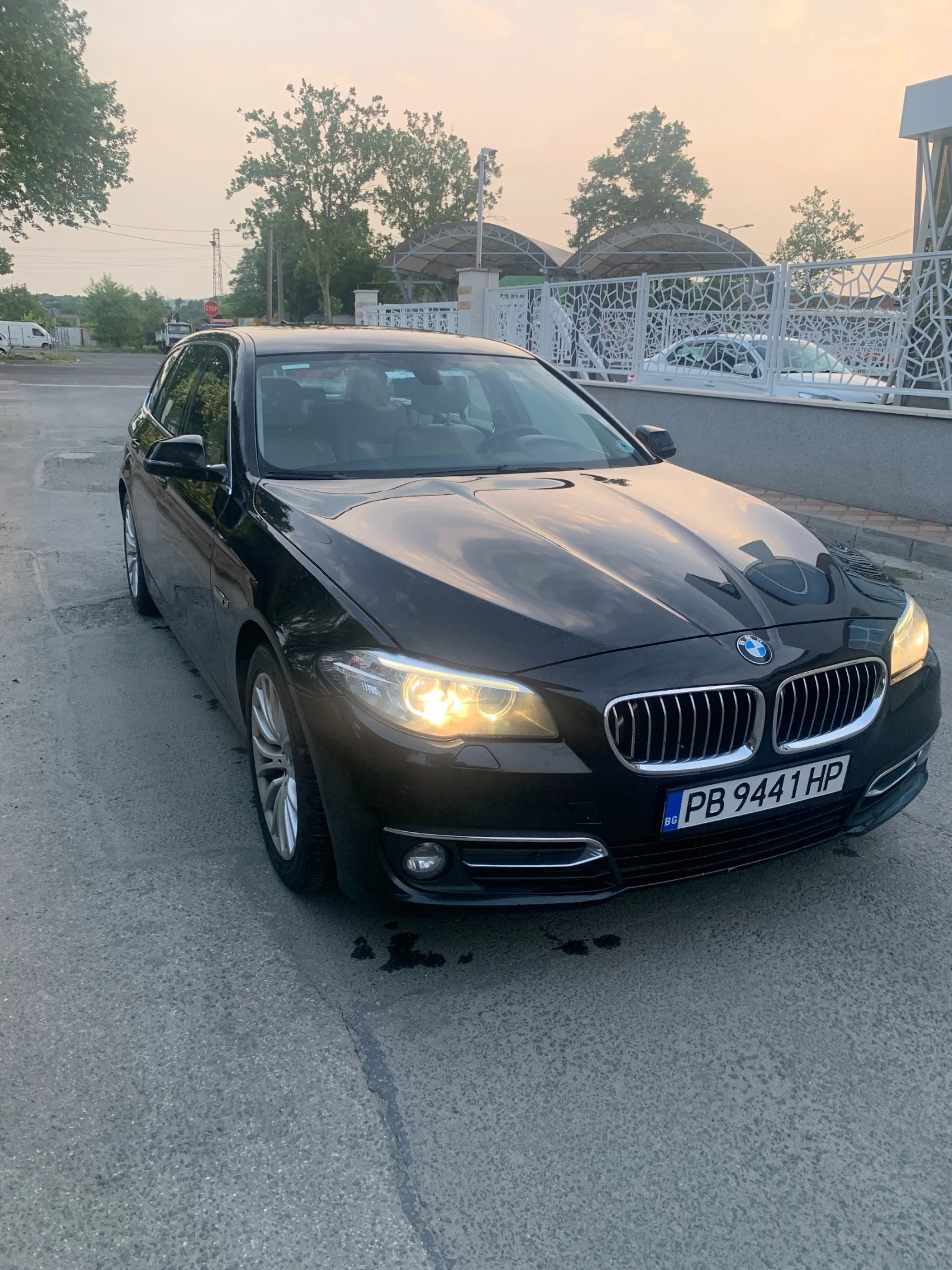 BMW 520 XDrive 190 KC-LUXURY+ FACE+ COMFORT ACC+ DIGITAL H - изображение 10