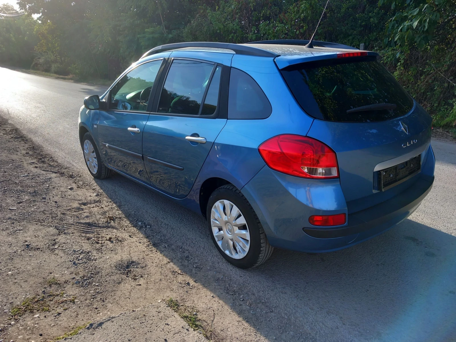 Renault Clio 1.2i 2012g.evro5 - изображение 6