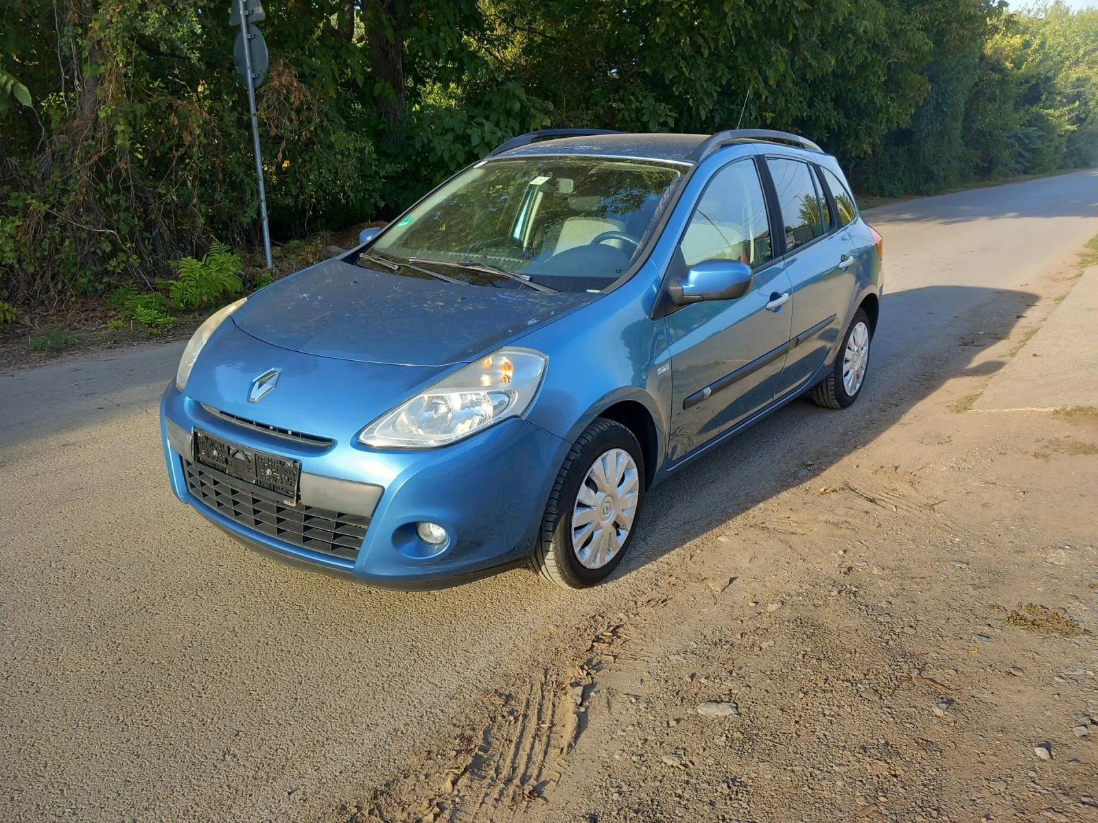 Renault Clio 1.2i 2012g.evro5 - изображение 2