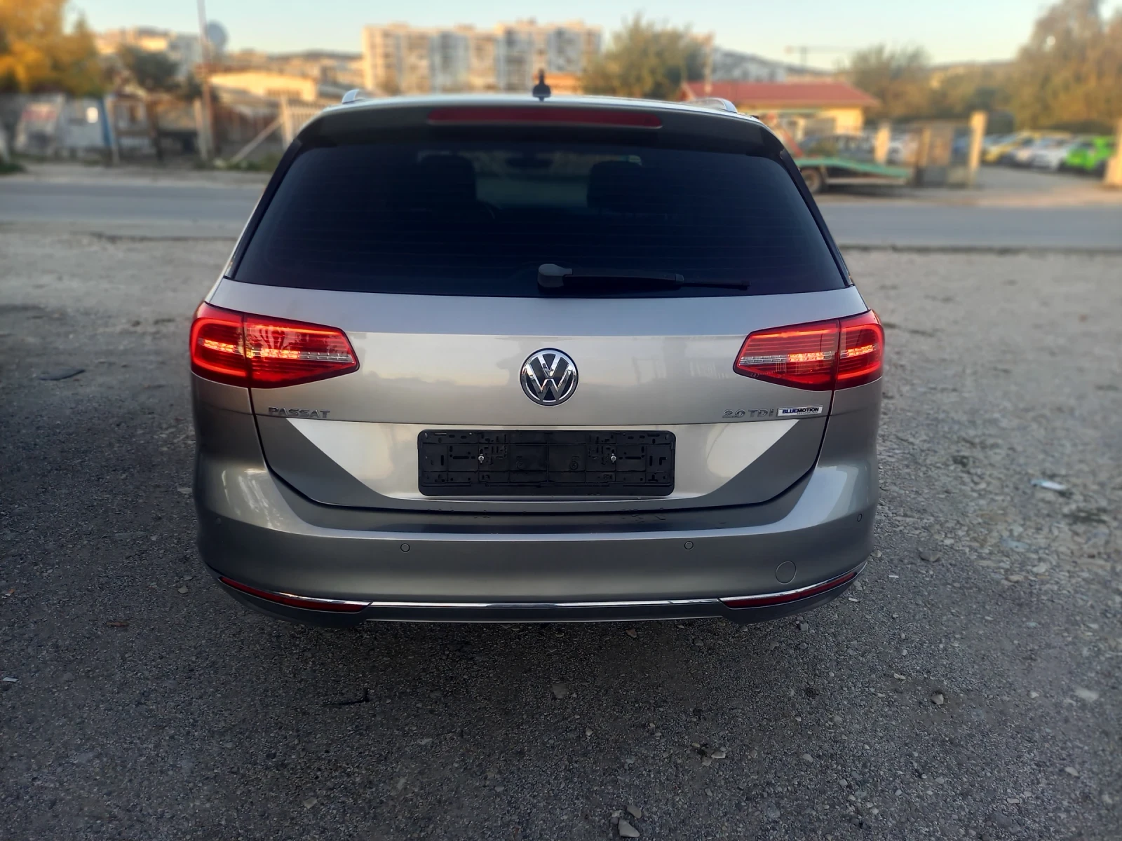 VW Passat 2.0tdi LED DIGITAL - изображение 5