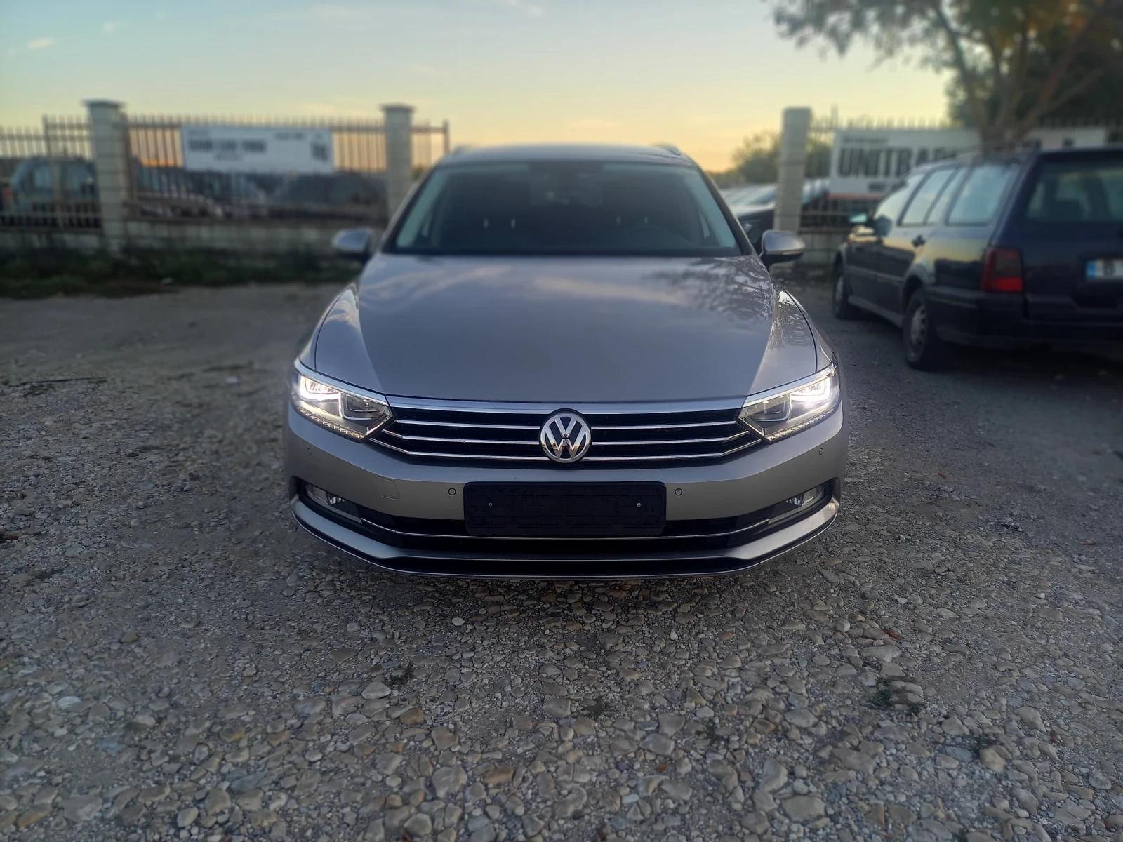 VW Passat 2.0tdi LED DIGITAL - изображение 2