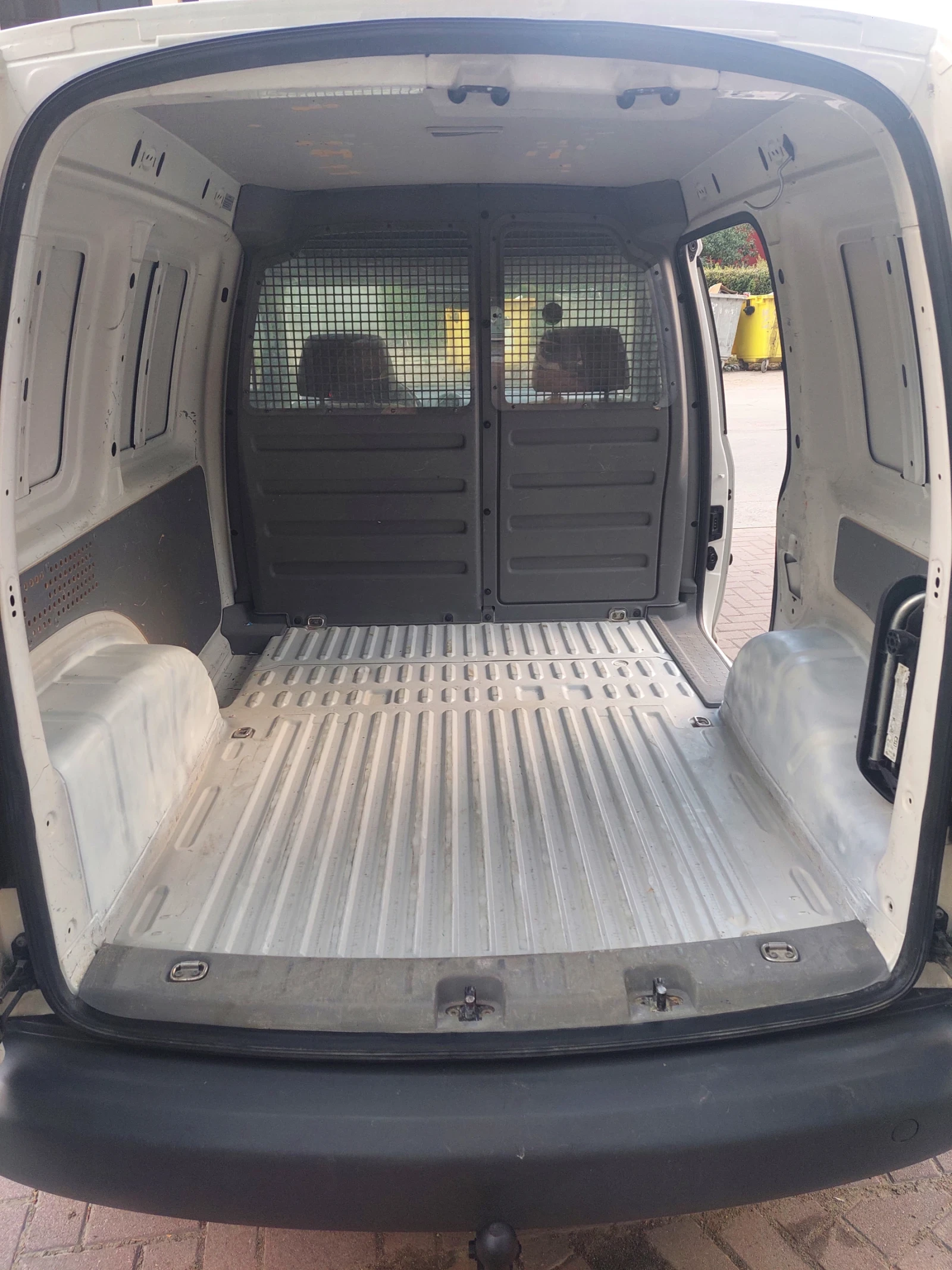 VW Caddy 1.9TDI - изображение 5