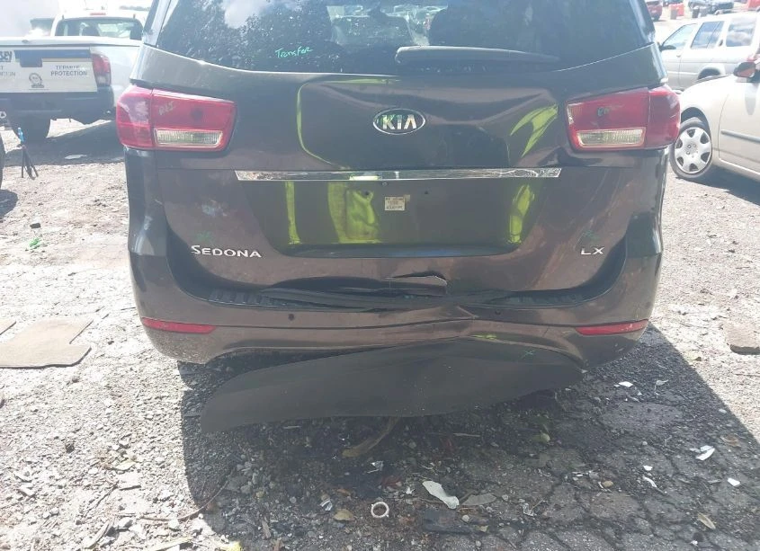 Kia Sedona  - изображение 6