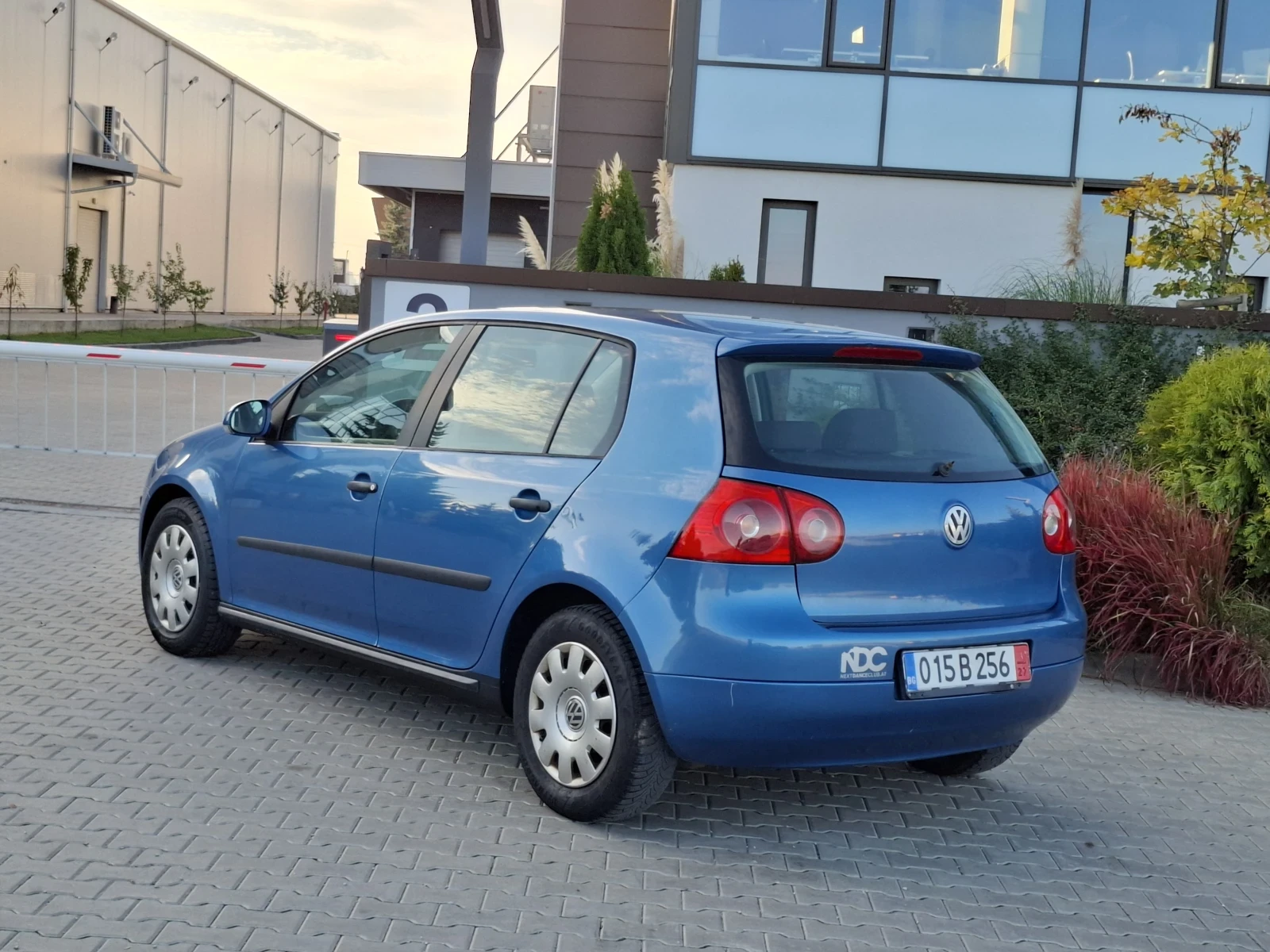 VW Golf 1.9TDI* (105кс)* * KLIMATRONIK* HOВ ВНОС* *  - изображение 7