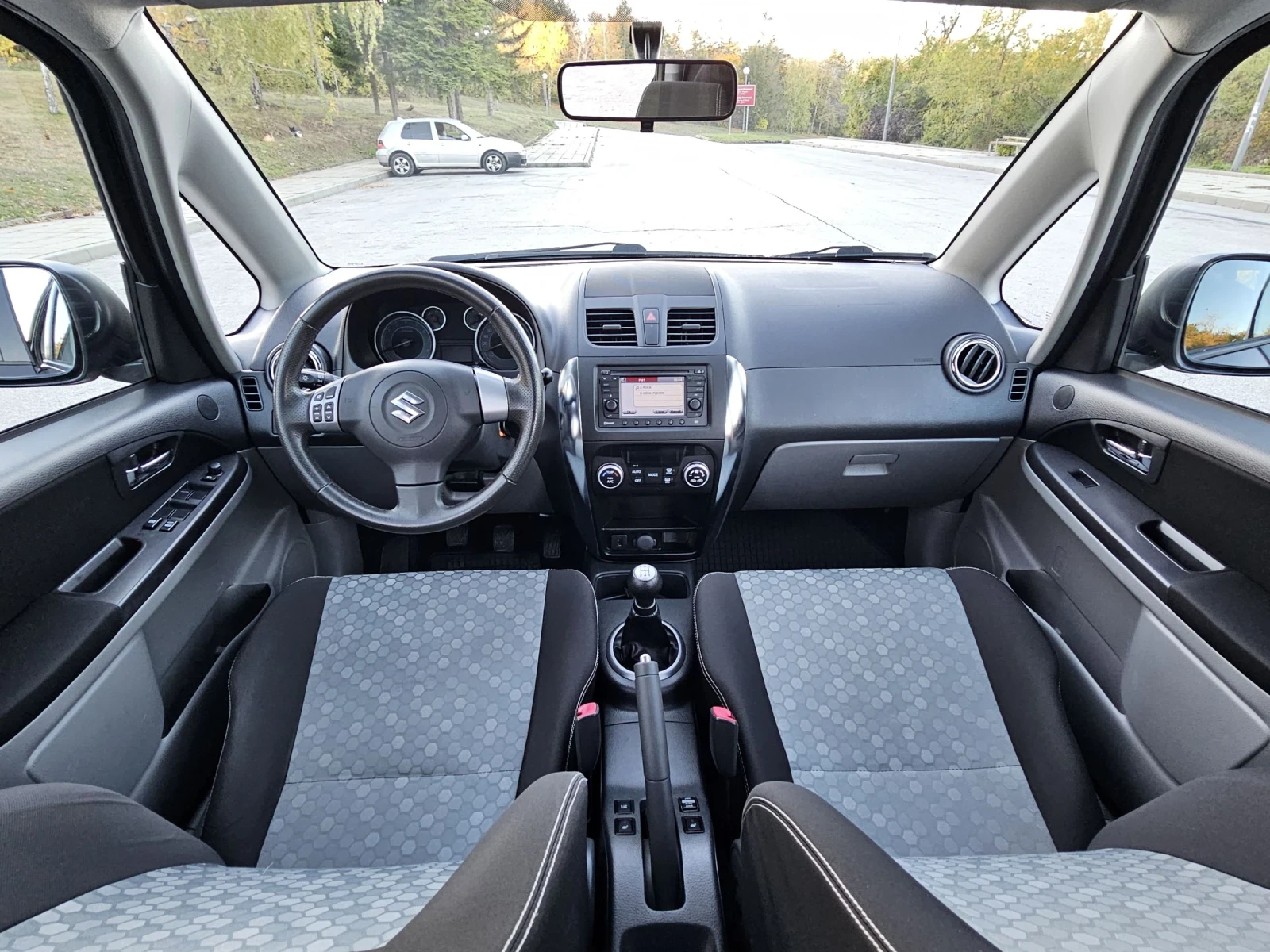 Suzuki SX4 Фейслифт, 4x4, Keyless, Навигация  | Mobile.bg — изображение 11