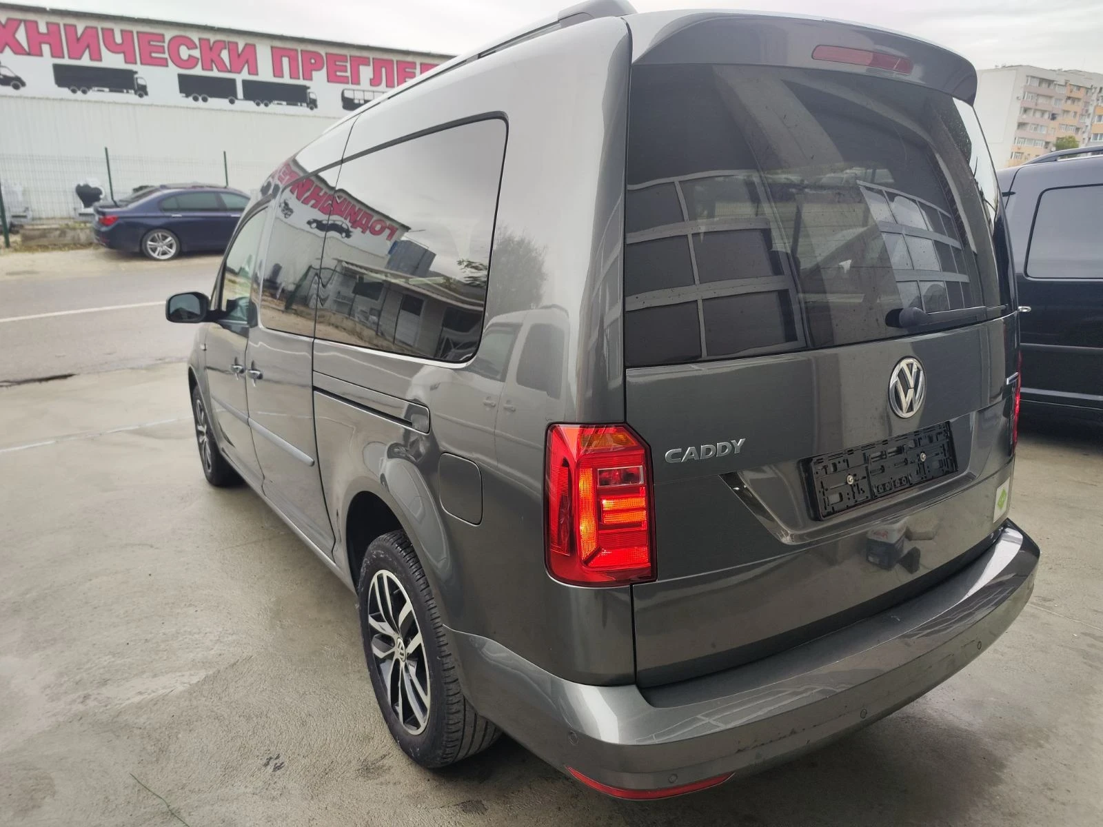 VW Caddy Maxi TGi 7места- - изображение 4