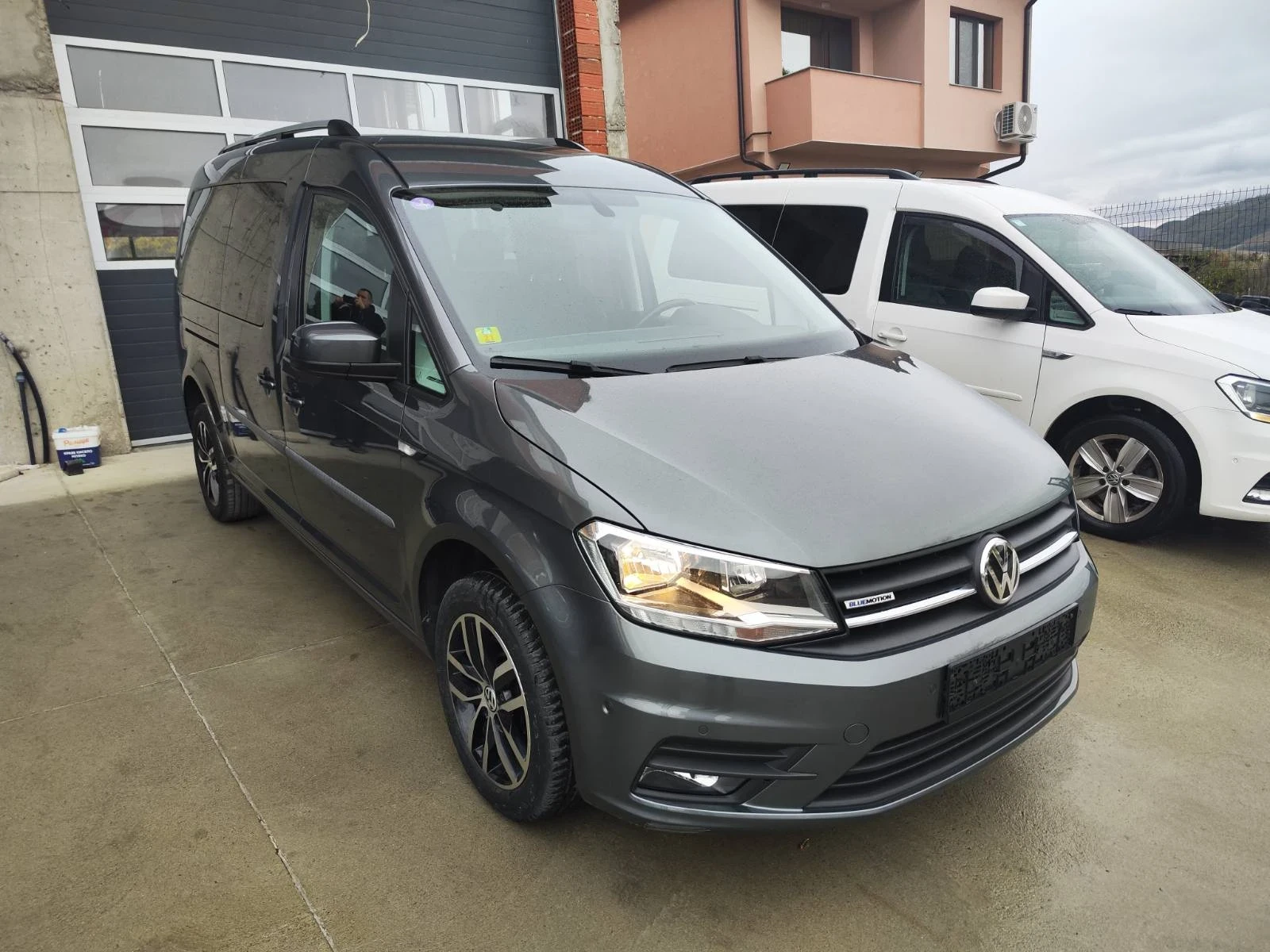 VW Caddy Maxi TGi 7места- - изображение 3