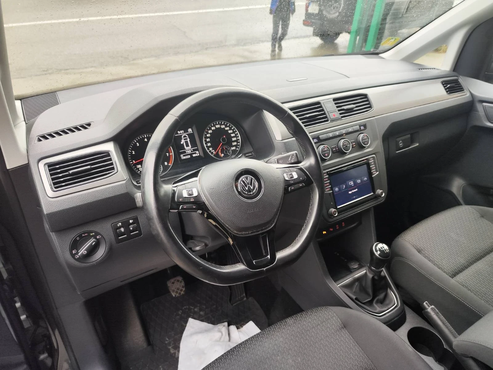 VW Caddy Maxi TGi 7места- - изображение 10