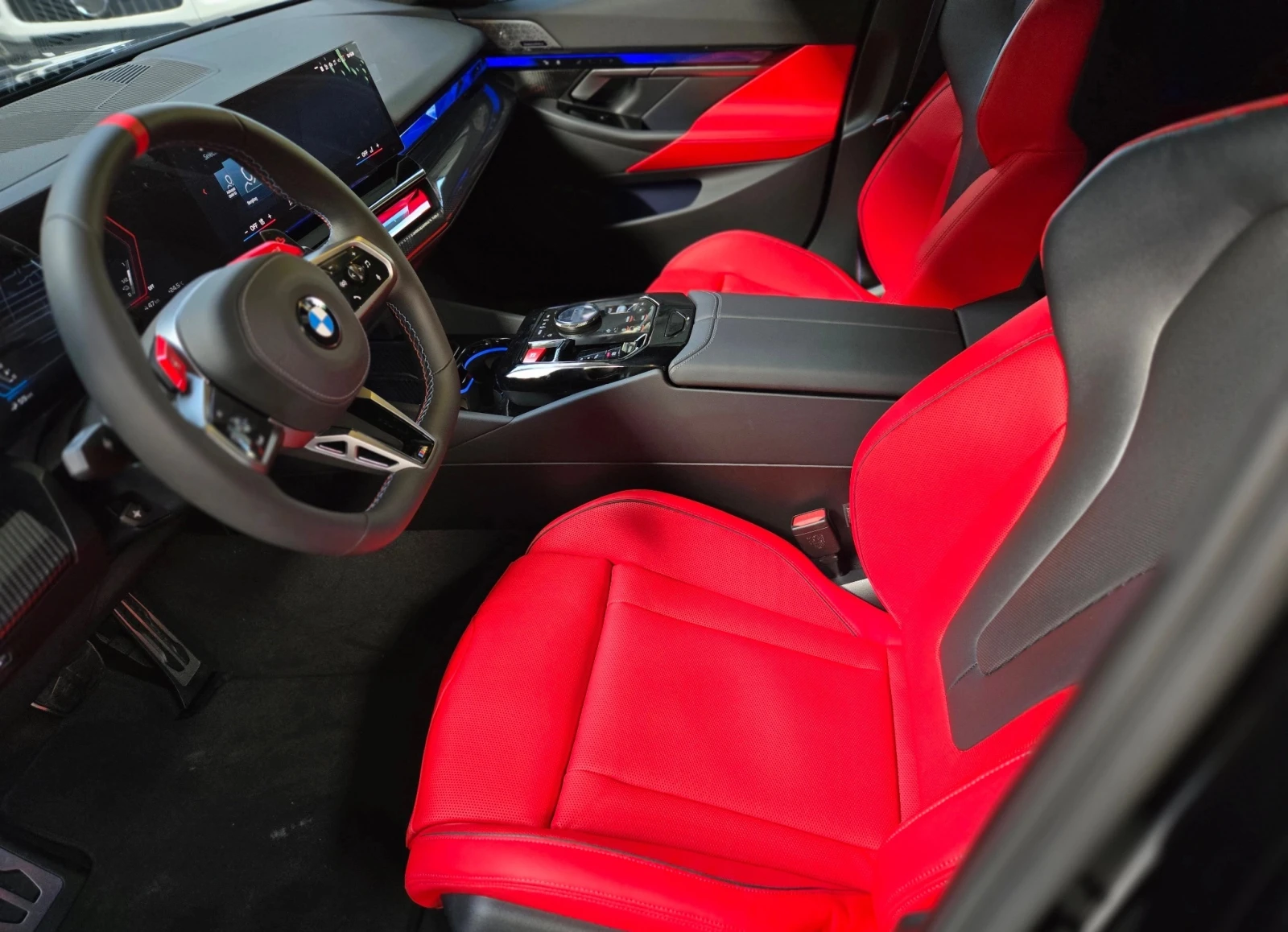 BMW M5 Hybrid xDrive - изображение 5