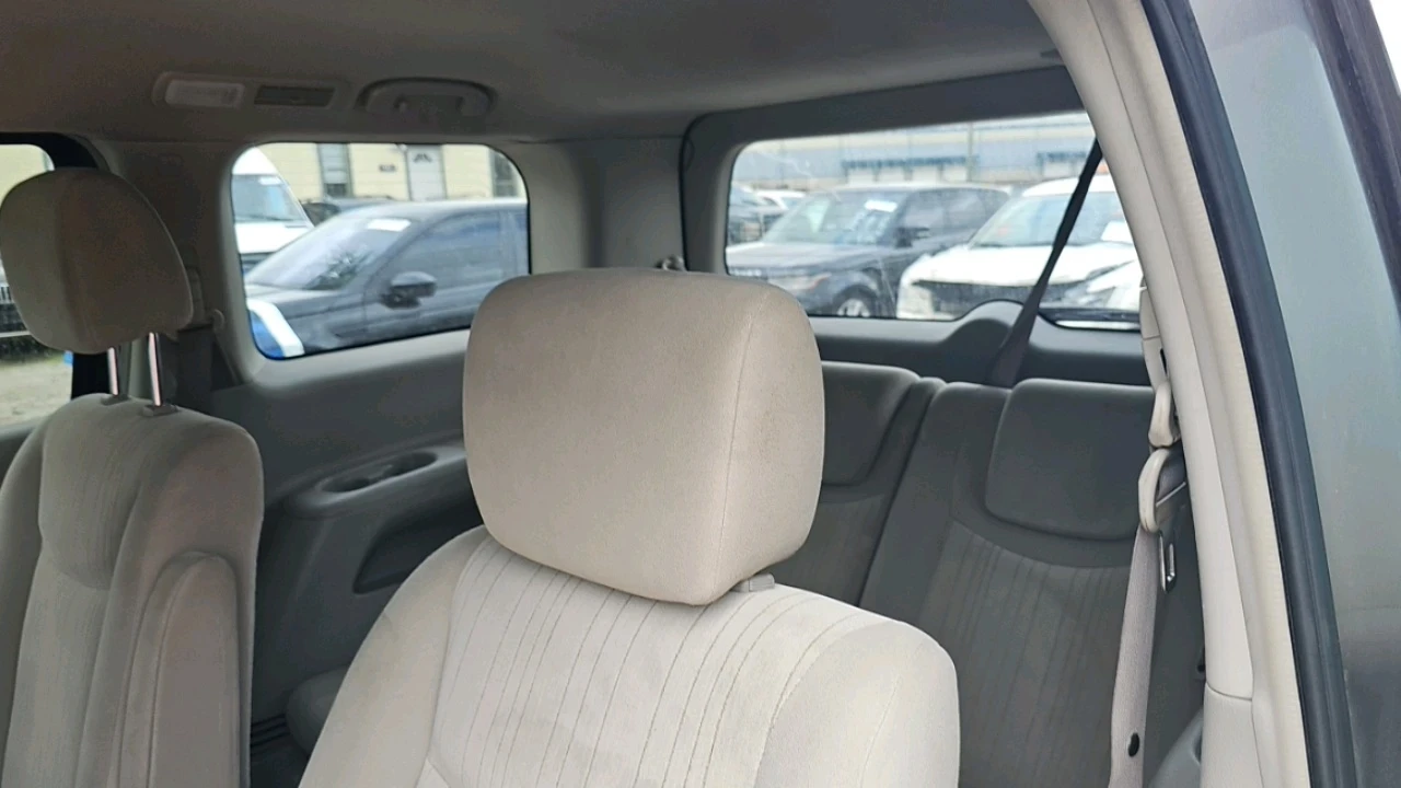 Nissan Quest 3.5 S - изображение 6