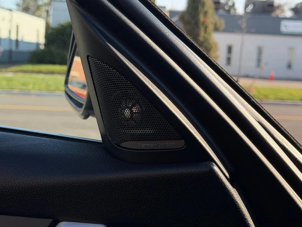 BMW 335 *  *    *   *  | Mobile.bg   15