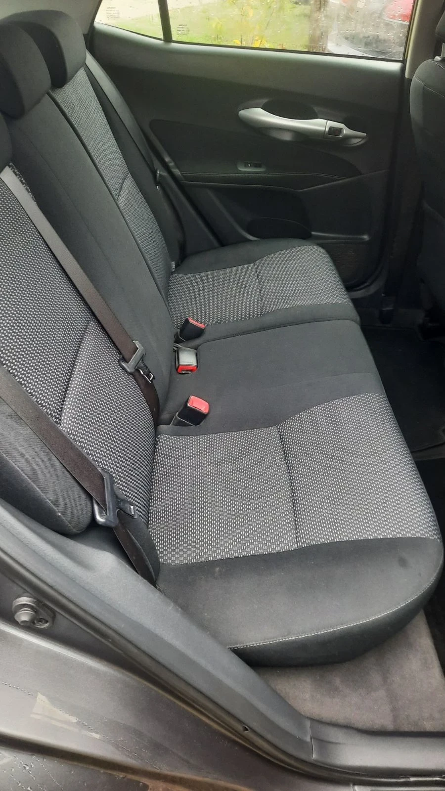 Toyota Auris 1.33 - изображение 4