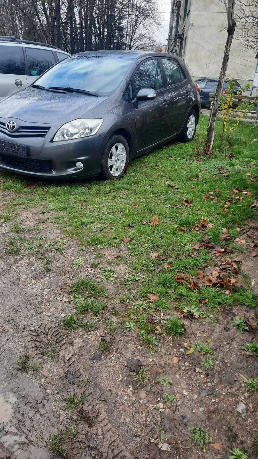 Toyota Auris 1.33 - изображение 3
