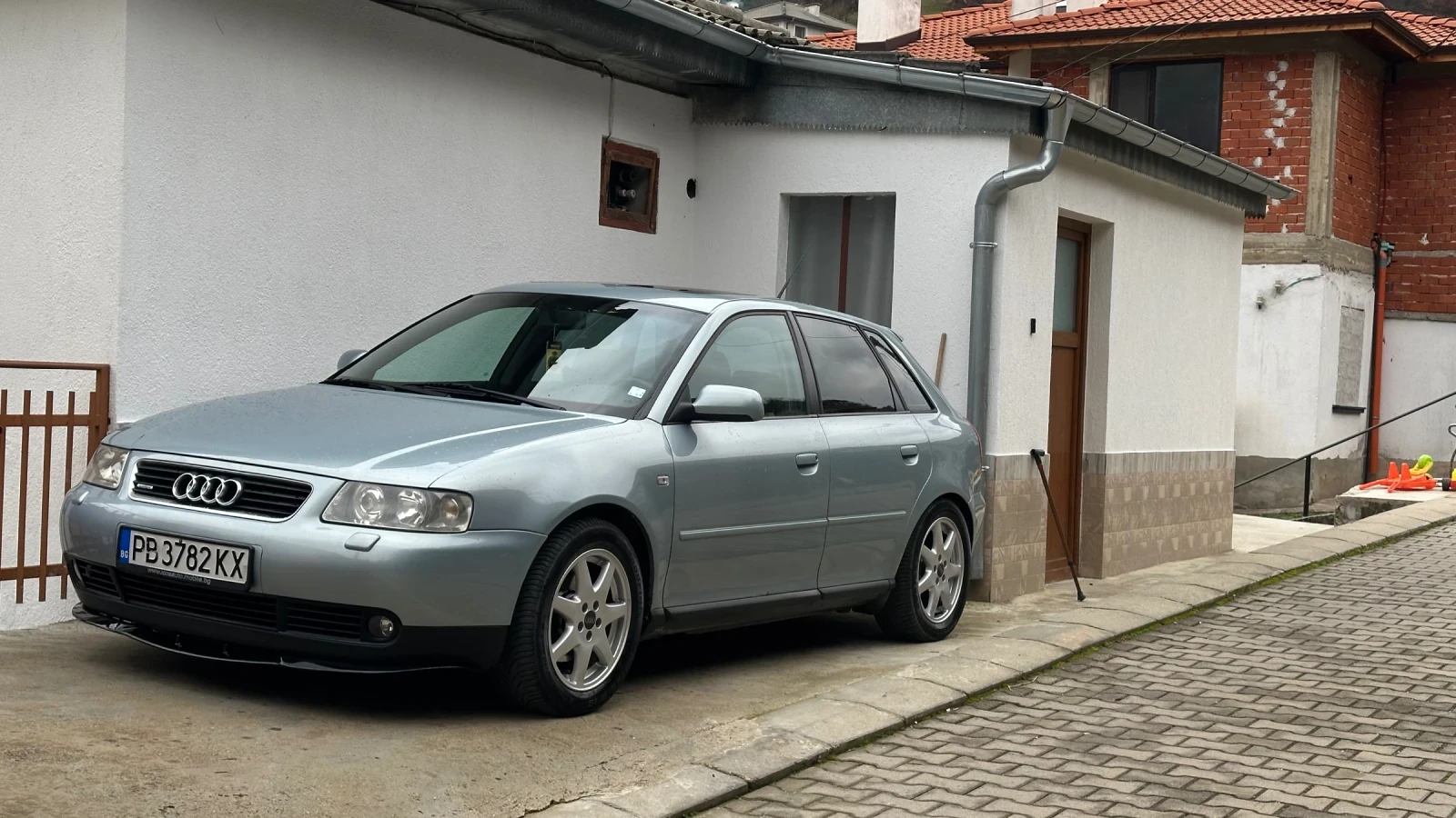 Audi A3 1.8Turbo - изображение 6