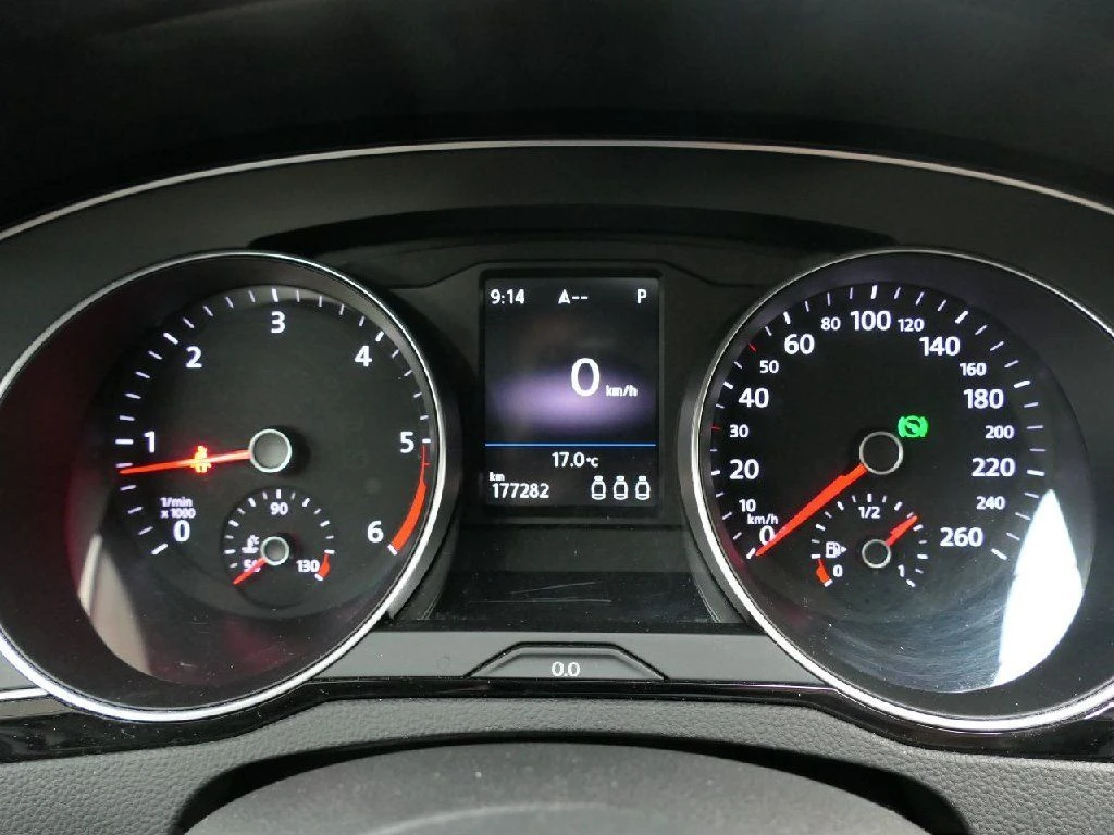 VW Passat  - изображение 8