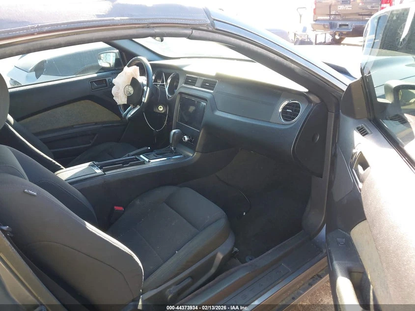 Ford Mustang 3.7L V-6 DOHC, VVT, 305HP Rear Wheel Drive - изображение 5