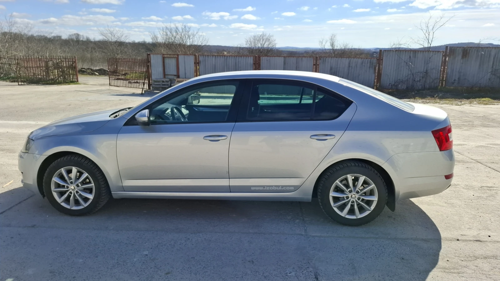 Skoda Octavia 1.6 TDI * 110 КС * N1 * пълна сервизна история, снимка 3 - Автомобили и джипове - 53770241