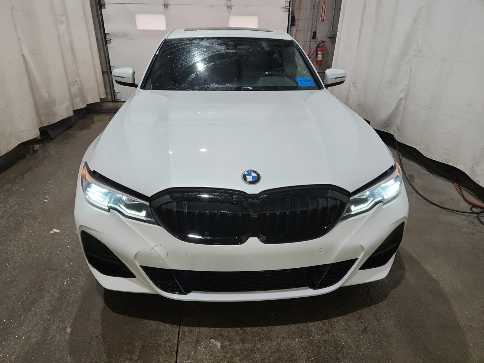 BMW 330 X-Drive* M-Pack* Digital, снимка 2 - Автомобили и джипове - 54139190