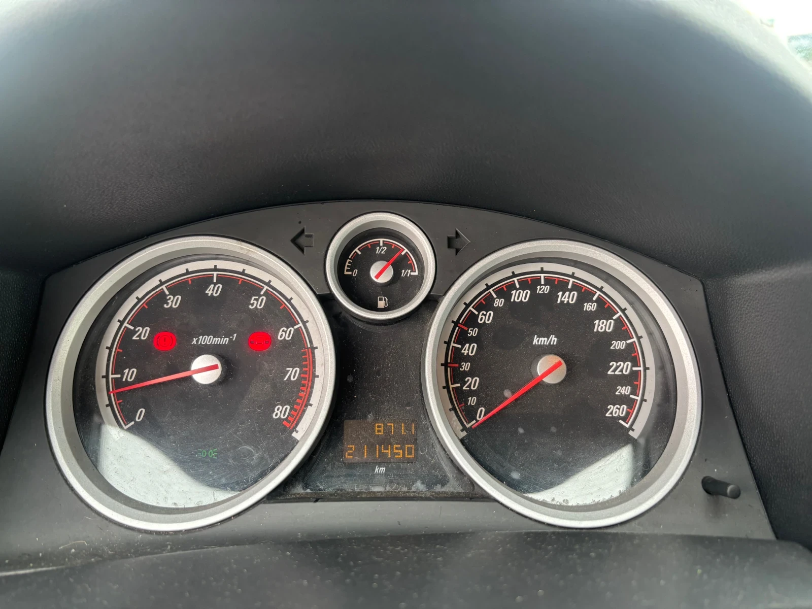 Opel Astra H GTC, снимка 12 - Автомобили и джипове - 54150972