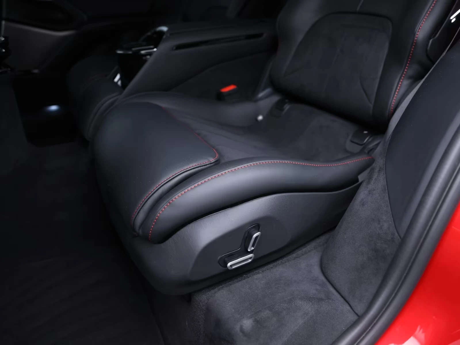 Ferrari Purosangue CARBON 360-CAM MATRIX KERAMIK , снимка 17 - Автомобили и джипове - 54671103