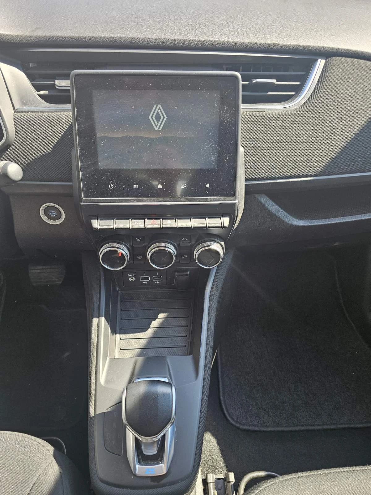Renault Zoe 52 kW/h 110 hp, снимка 9 - Автомобили и джипове - 54701334