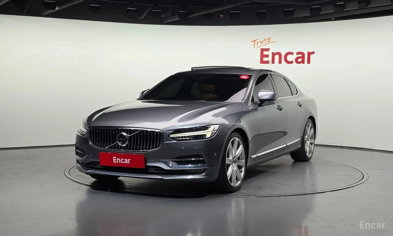 Volvo S90 D5 AWD Inscription | HUD | 360 Камера | Масаж | 