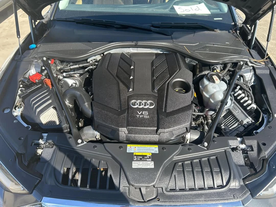 Audi A8, снимка 8 - Автомобили и джипове - 54743130