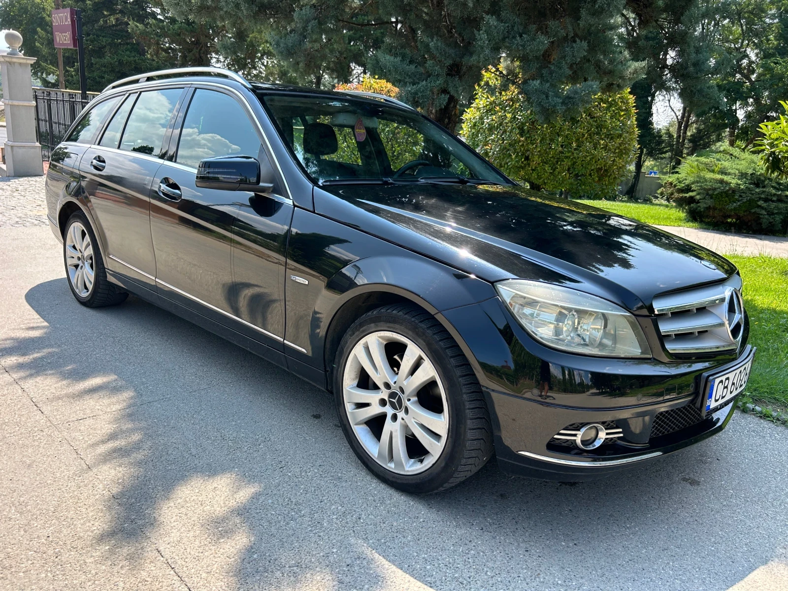 Mercedes-Benz C 220 CDI BLUE EFFICIENCY ТОП, снимка 2 - Автомобили и джипове - 55025091