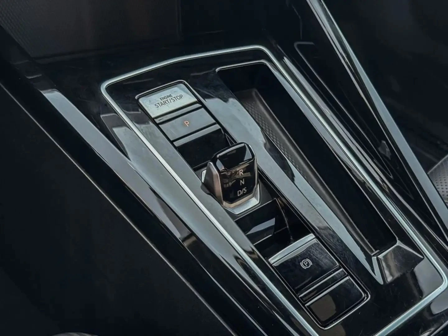 VW Golf R DSG ЦЕНА ДО БЪЛГАРИЯ АВТОКРЕДИТ, снимка 13 - Автомобили и джипове - 55465000