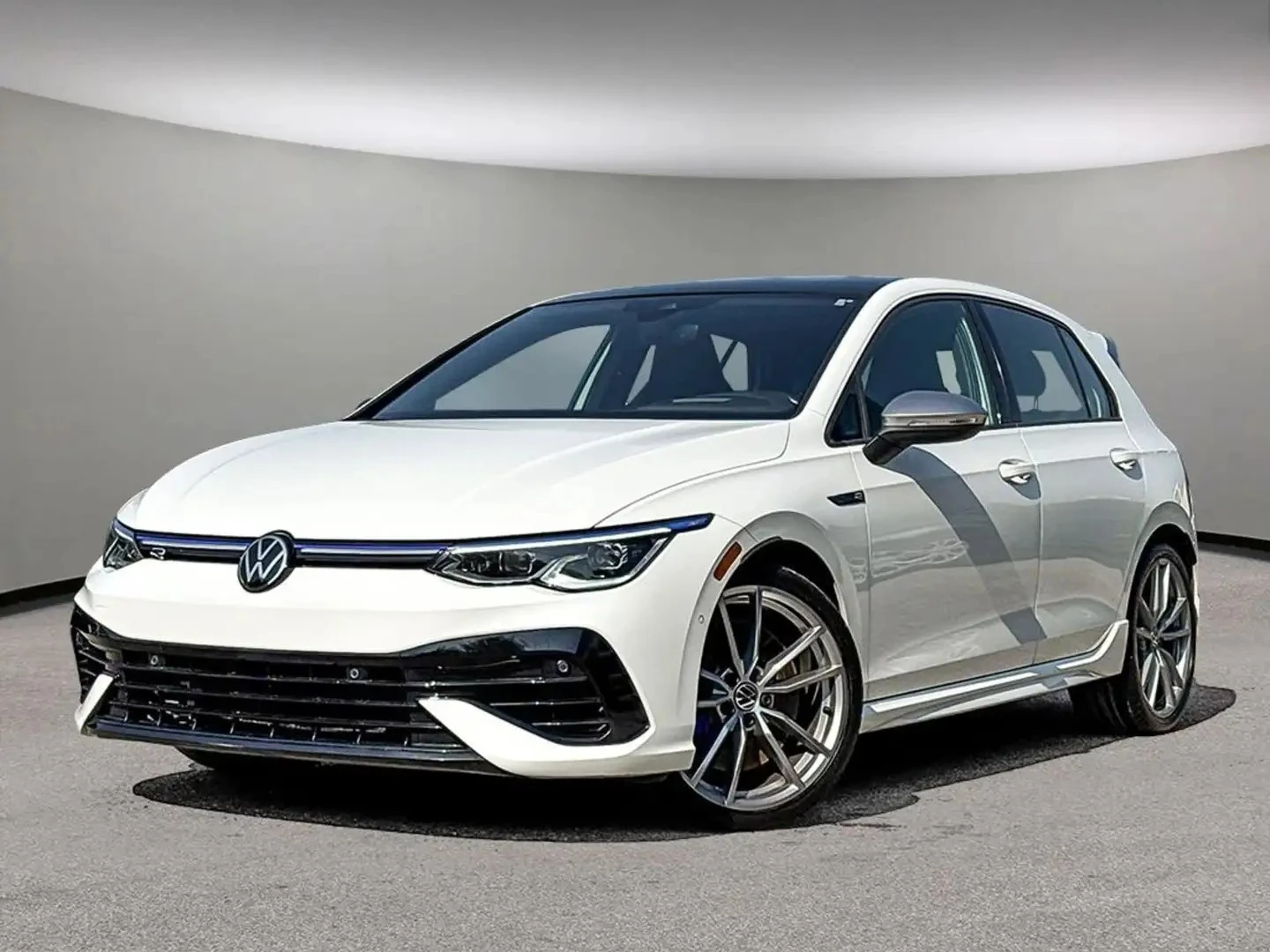 VW Golf R DSG ЦЕНА ДО БЪЛГАРИЯ АВТОКРЕДИТ