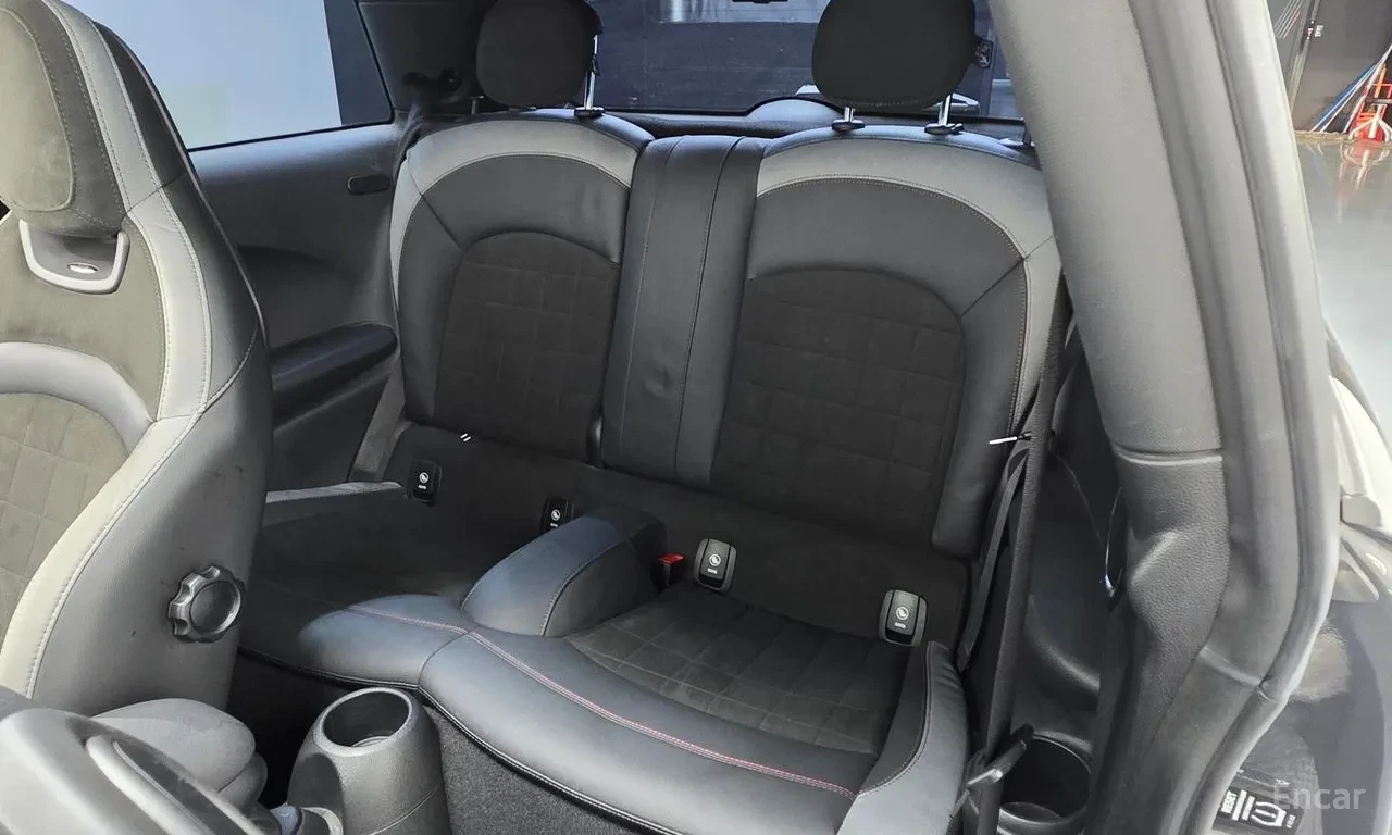 Mini Cooper s JCW* CARPLAY* СЕРВИЗНА ИСТОРИЯ, снимка 15 - Автомобили и джипове - 55628357