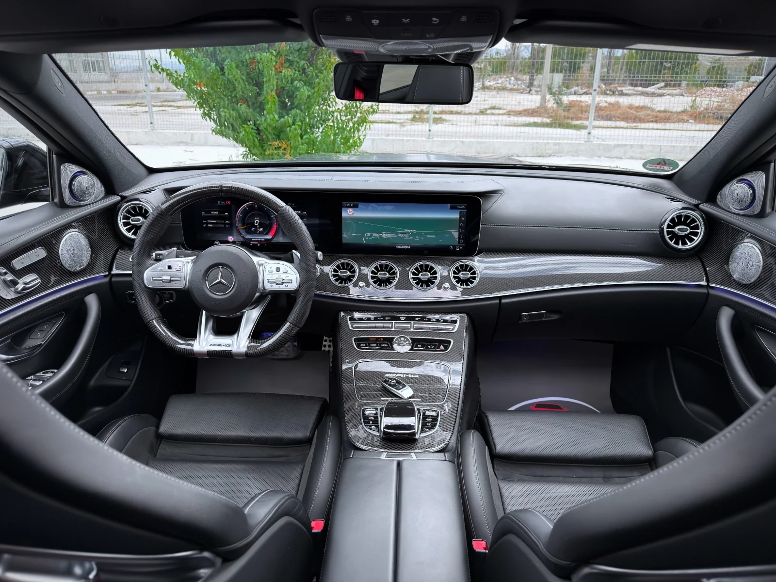 Mercedes-Benz E 63 AMG S / PANO / CARBON / BURMASTER / 9G | Mobile.bg � ����������� 10