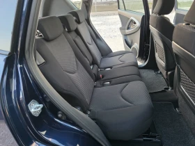 Toyota Rav4 2.0i 4x4 Navi Климатроник Парктроник HandsFree, снимка 9