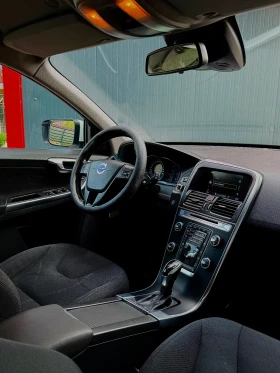 Volvo XC60, снимка 10