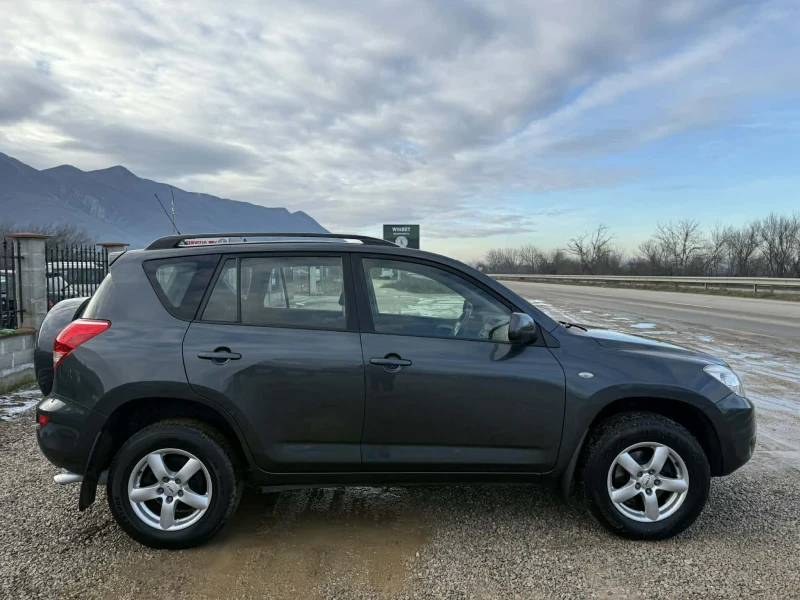 Toyota Rav4 2.0i 4x4, снимка 9 - Автомобили и джипове - 53120376
