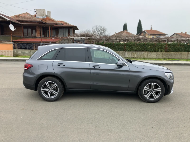 Mercedes-Benz GLC 300 d AMG, снимка 10 - Автомобили и джипове - 53235382