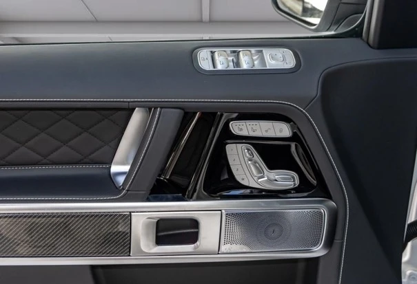 Mercedes-Benz G 63 AMG = Manufaktur = AMG Performance Гаранция, снимка 5 - Автомобили и джипове - 53618296