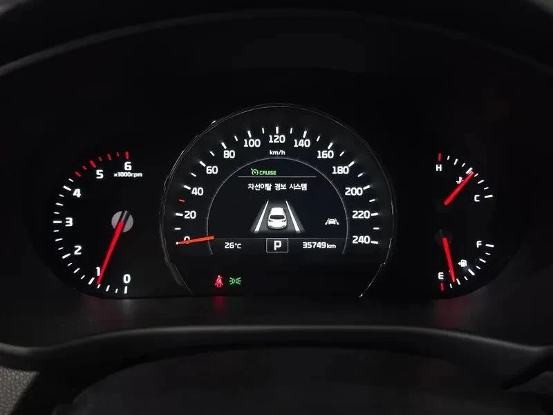 Kia Sorento, снимка 8 - Автомобили и джипове - 56690364