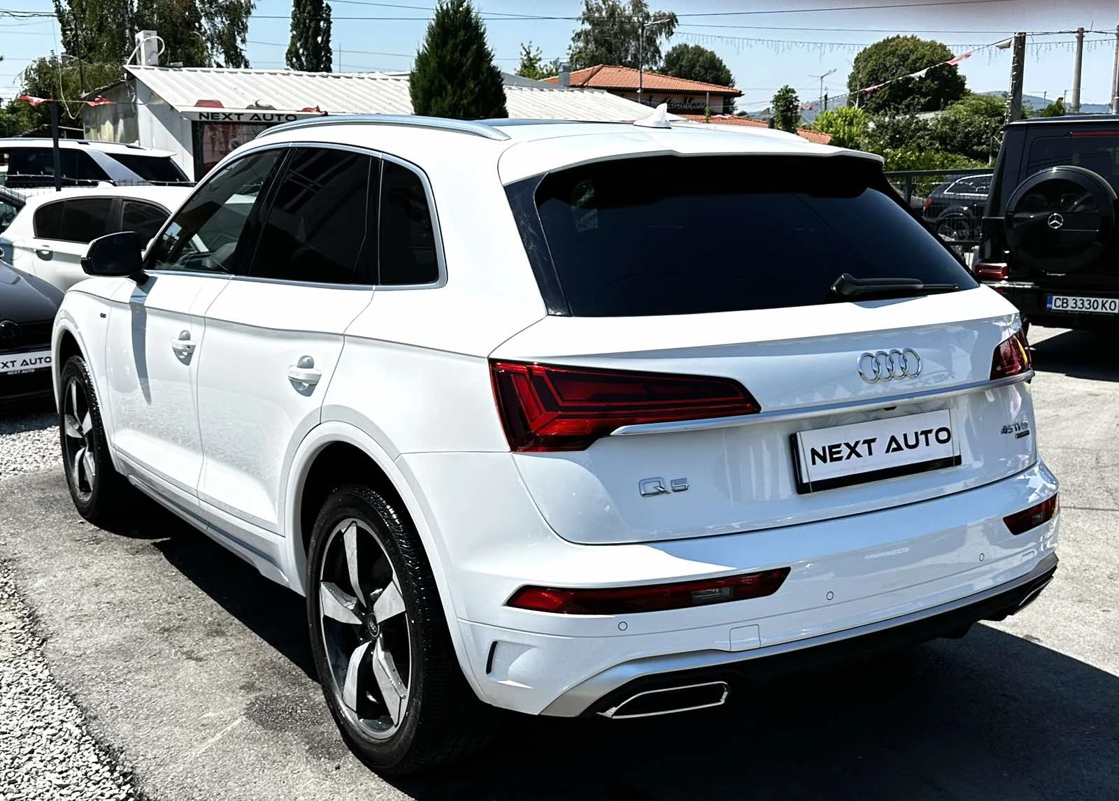Audi Q5 QUATTRO 45TFSI 265HP PANO S LINE - изображение 7