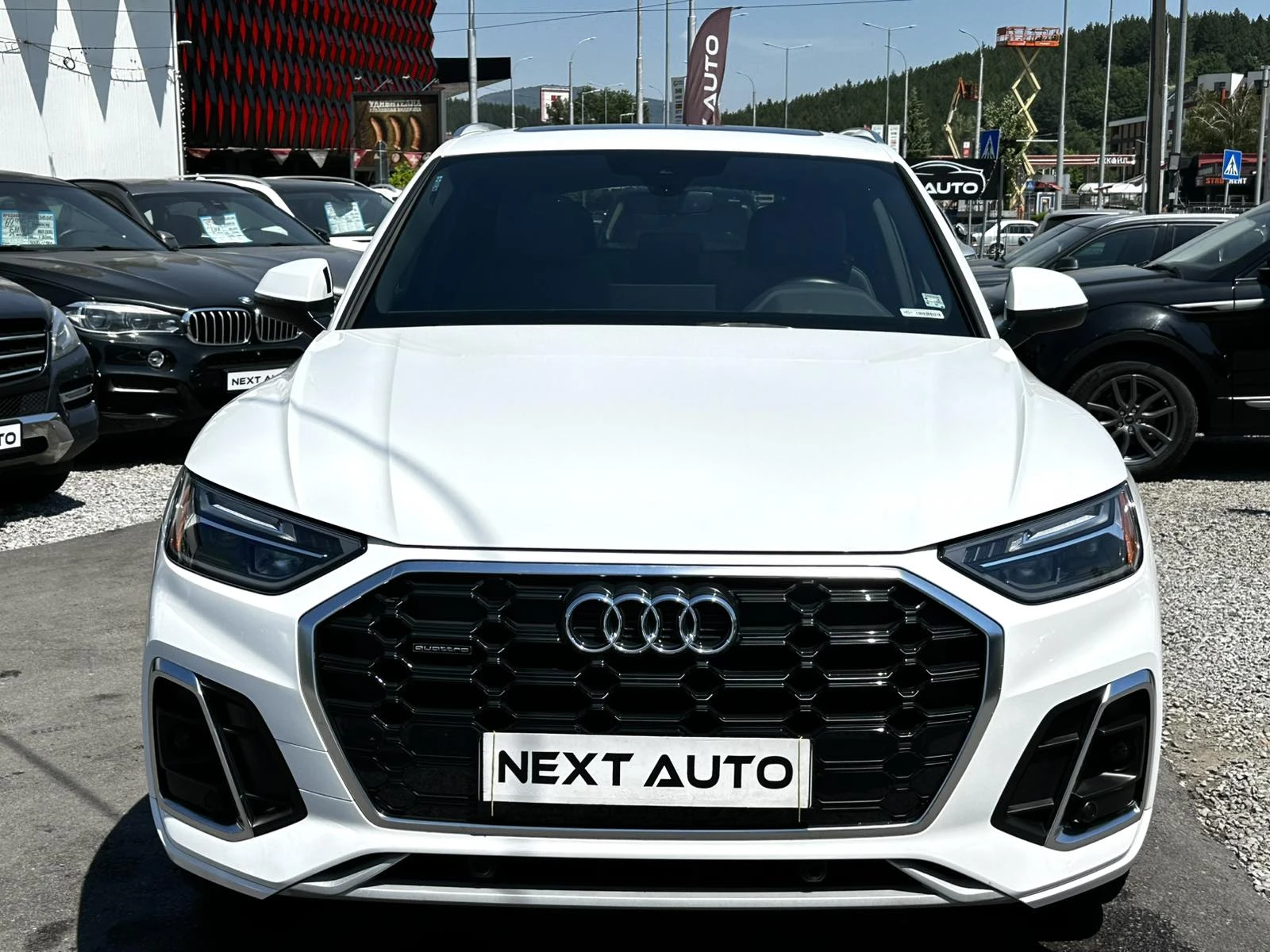Audi Q5 QUATTRO 45TFSI 265HP PANO S LINE - изображение 2